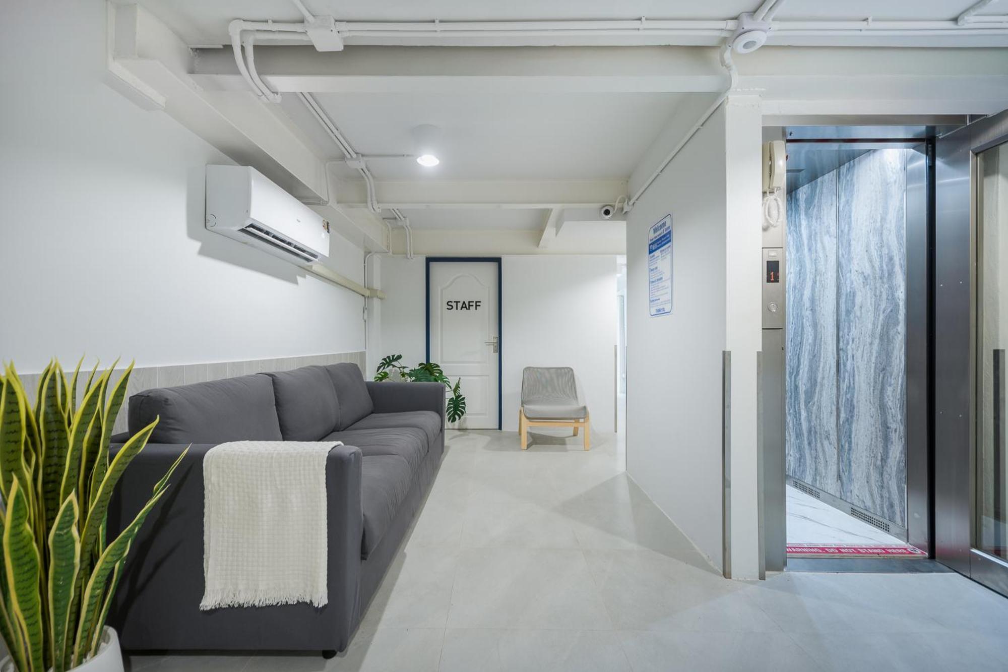Platinum Premium Deluxe Apartments Bangkok Bagian luar foto